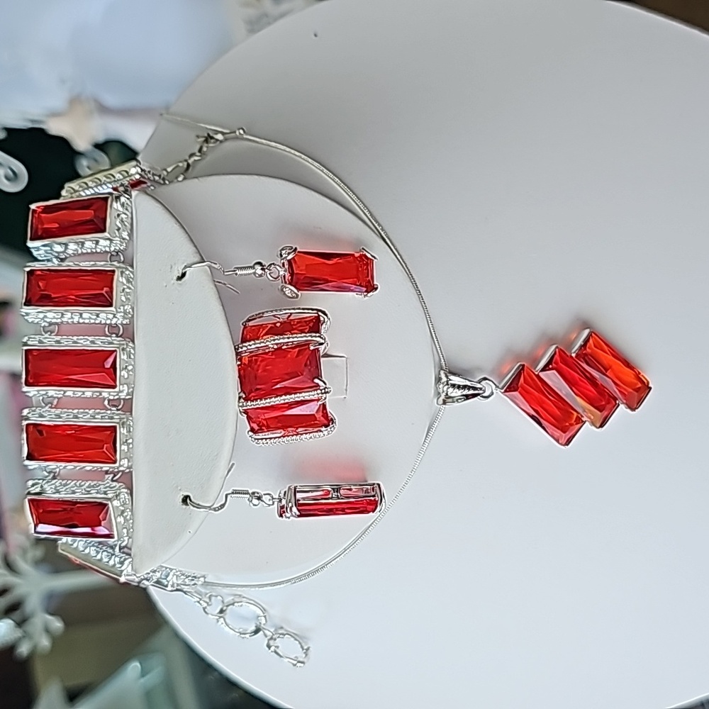 (NWT) Rectangle Fire Red Garnet Jewelry
